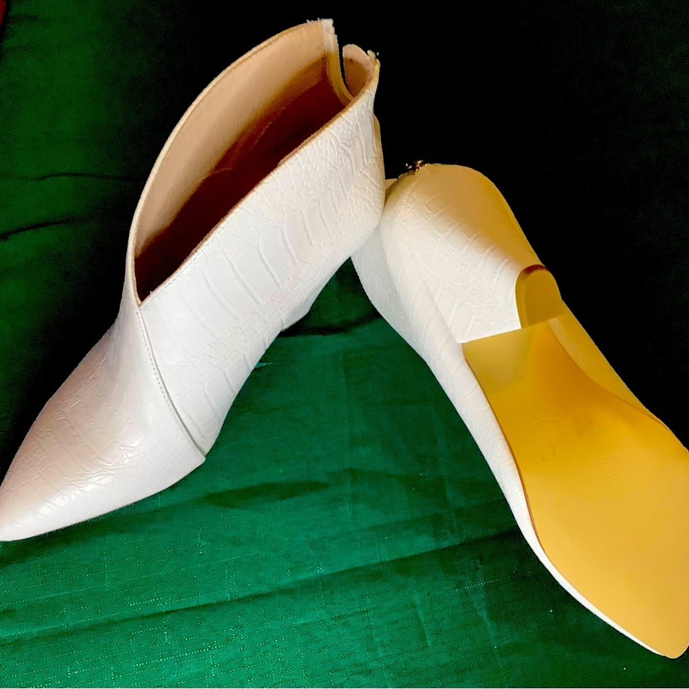 NEW- never worn WHITE Ankle Booties